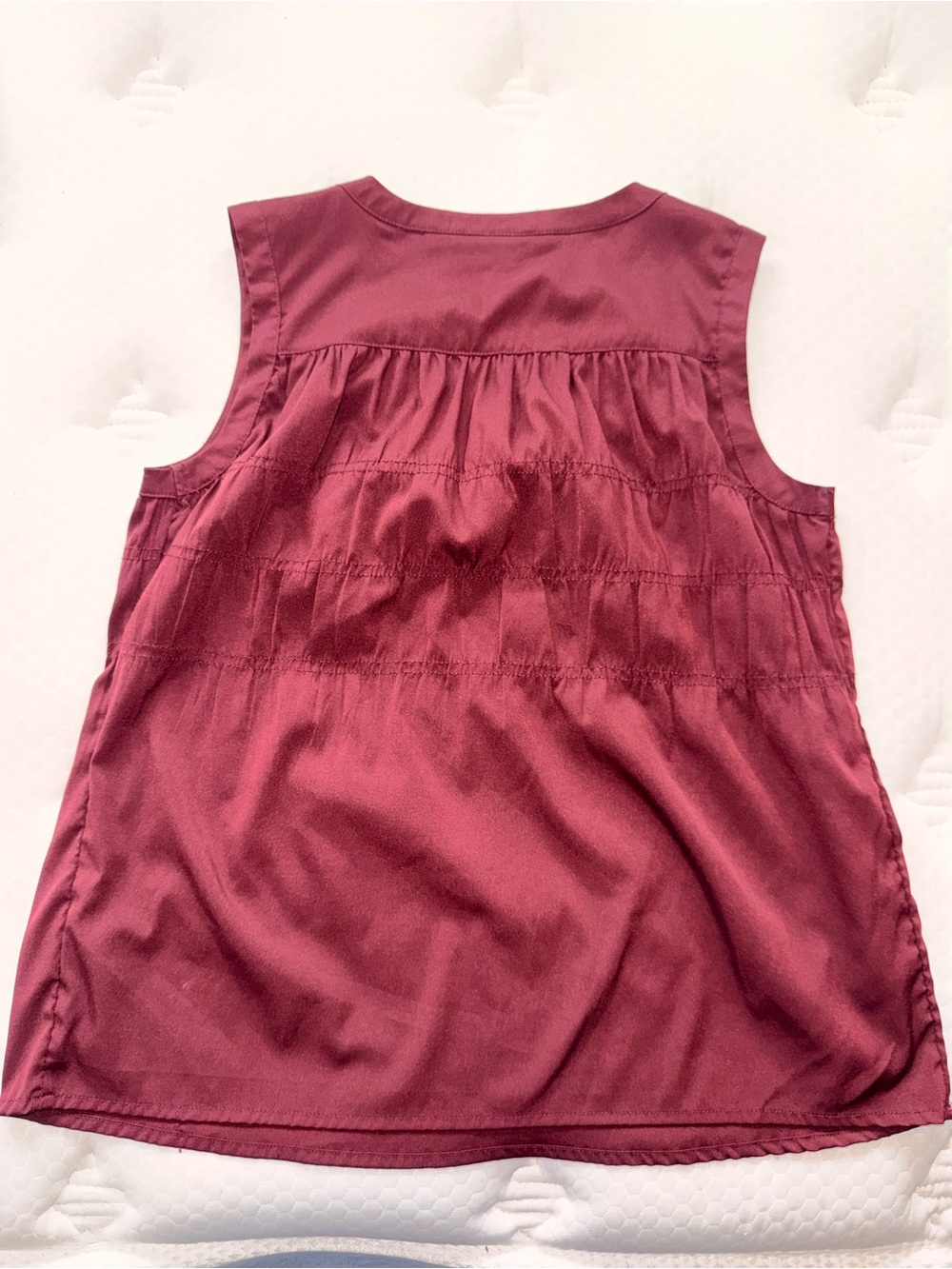 165. Converse Sleeveless Burgundy Blouse with Black Placket - Picture 3 of 5